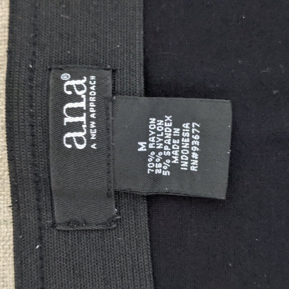 a.n.a. Women's Black Skirt with fake zippers - Picture 2 of 7